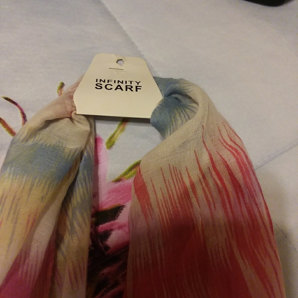Infinity scarf